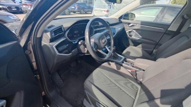 Audi Q3 35 TDI S tronic Business