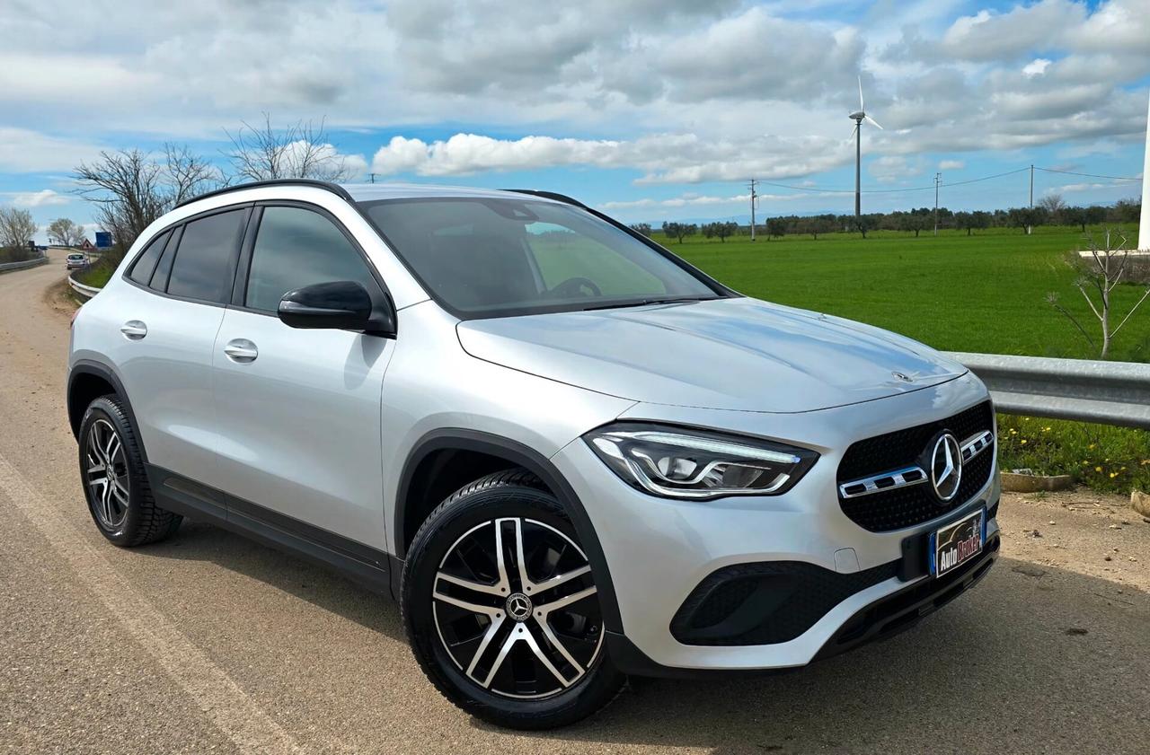 MERCEDES GLA 220d 190cv 4MATIC NIGHT EDITION