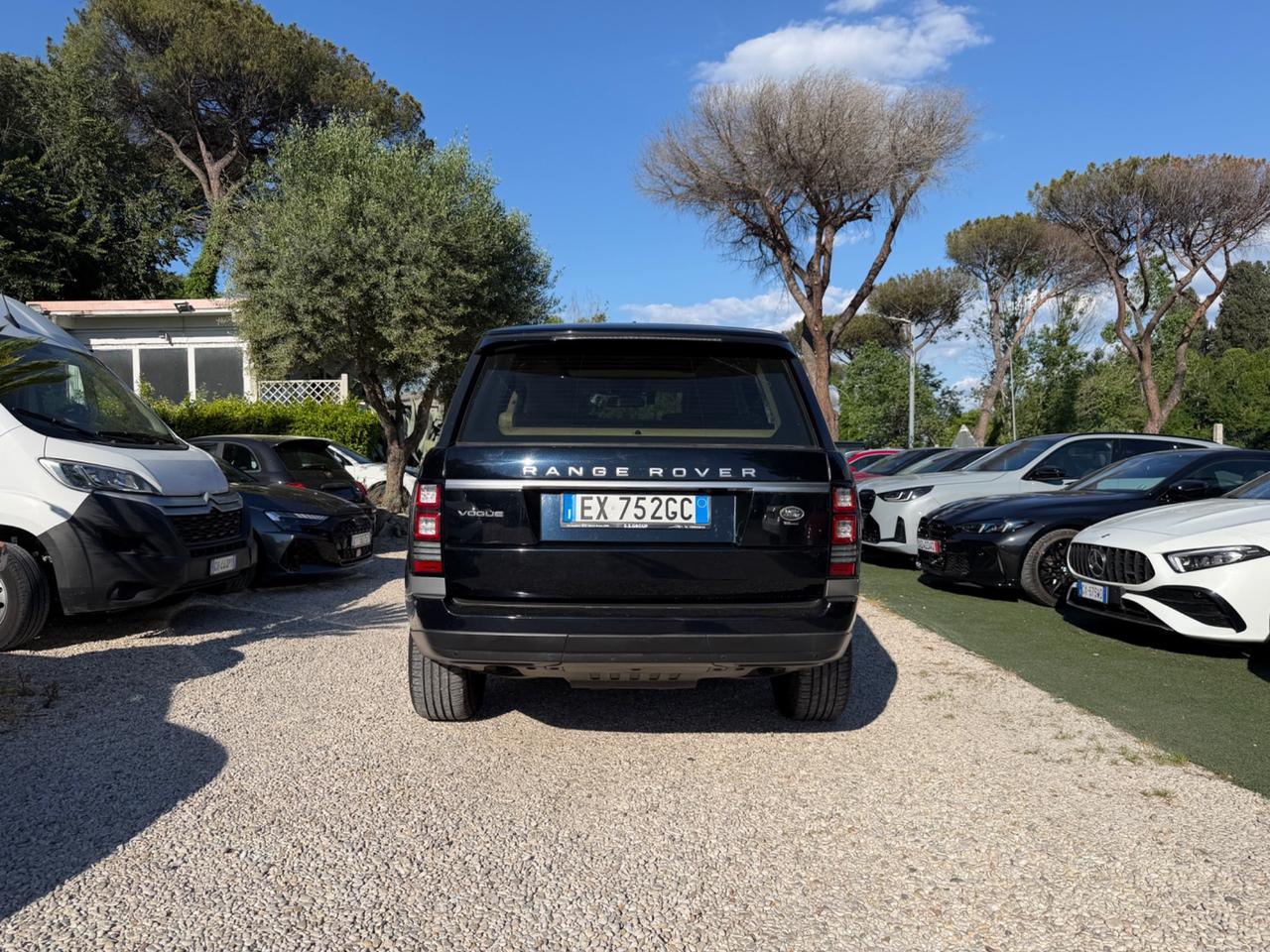 Land Rover Range 3.0 TDV6 Autobiography Black