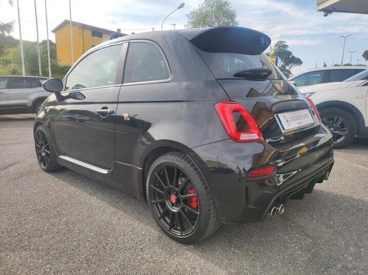 Abarth 695 1.4 Turbo T-Jet 180 CV