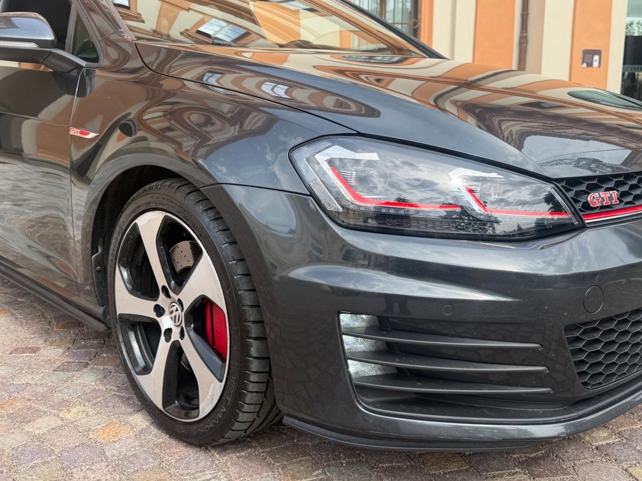 Volkswagen Golf GTI Performance 2.0 TSI 5p. BlueMotion Technology