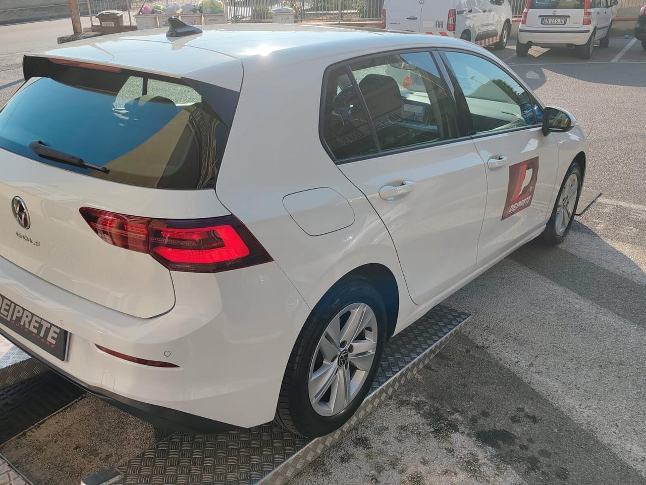 Volkswagen Golf 8 2.0 TDI 150 CV DSG /Life/ - IQ.Light, Digital Cockpit, Tetto Panoramico Apribile