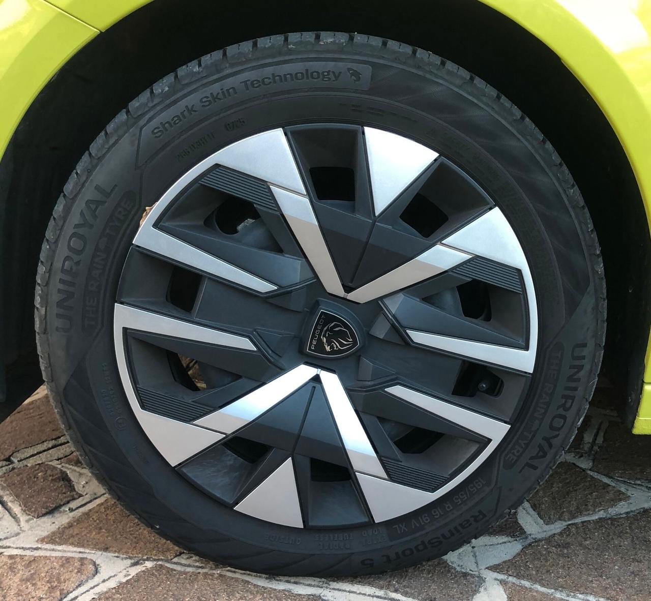 Peugeot 208 PureTech 75 cv Stop&Start 5 porte Style