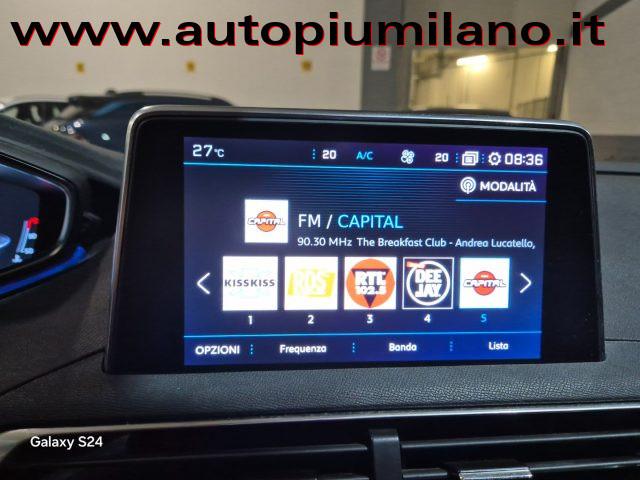 PEUGEOT 5008 BlueHDi 130 S&S EAT8 Allure