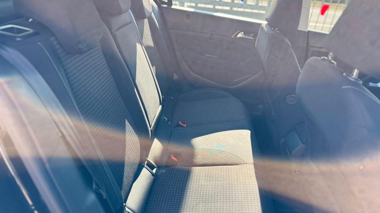 Peugeot 308 BlueHDi 130 S&S EAT8 GT Line