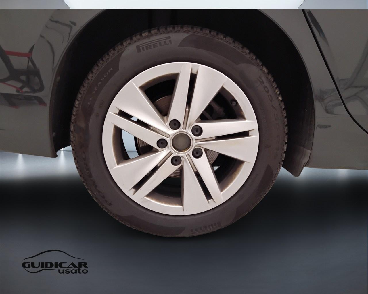 VOLKSWAGEN Golf VIII 2020 Variant - Golf Variant 2.0 tdi Life 115cv dsg