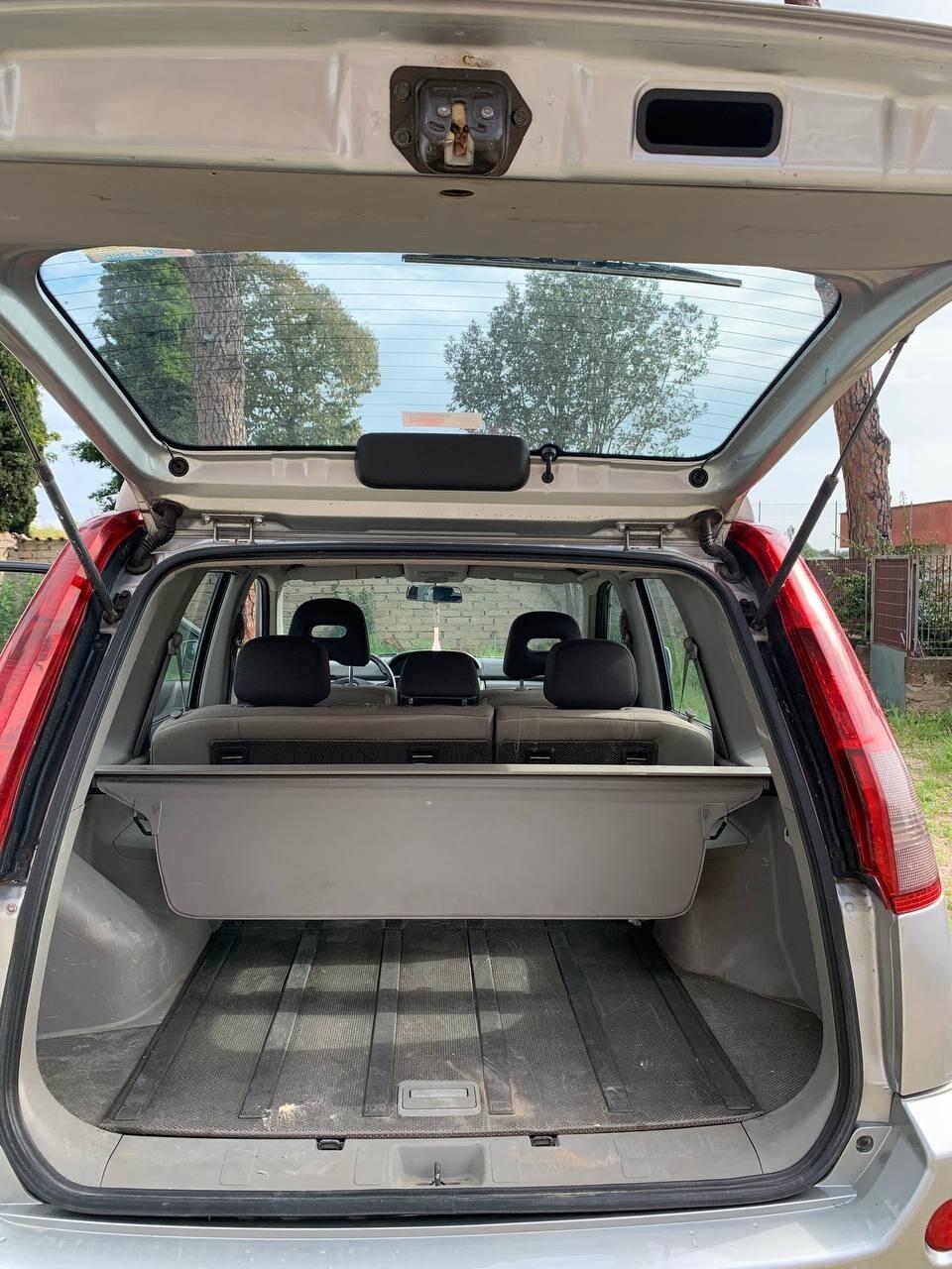 Nissan X-Trail 2.2 dCi Elegance