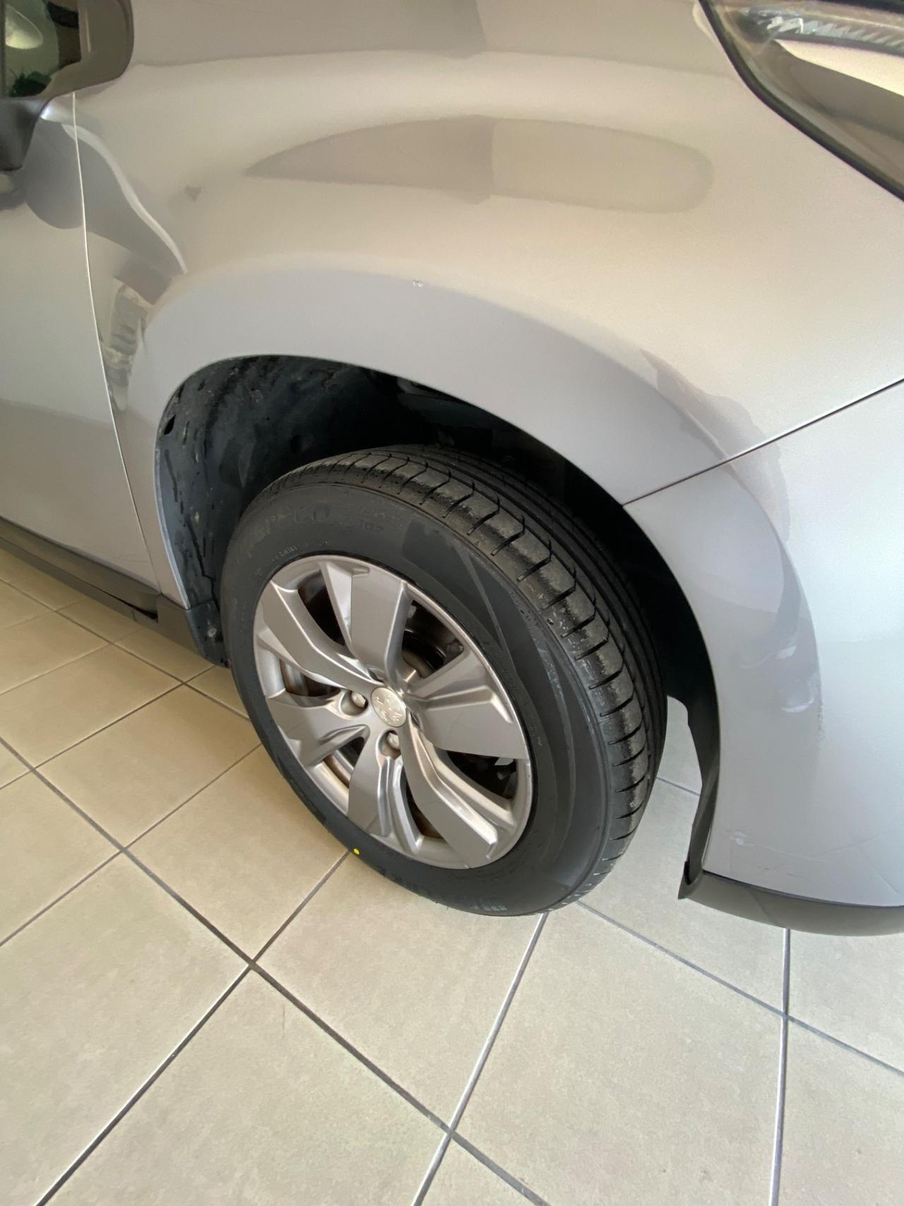 Peugeot 2008 BlueHDi 100 Active