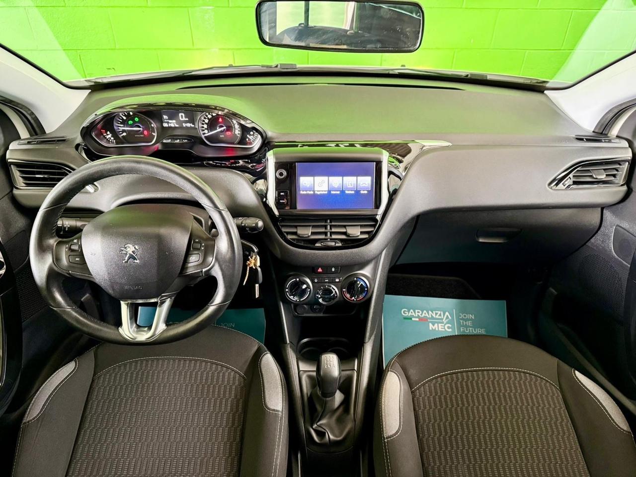 Peugeot 208 PureTech 82CV E6 Allure 5P