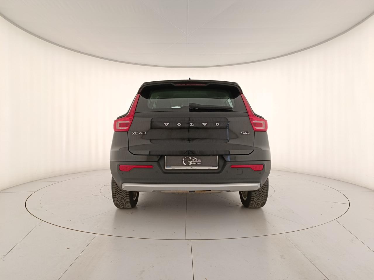 VOLVO XC40 2.0 b4 Momentum awd auto my21