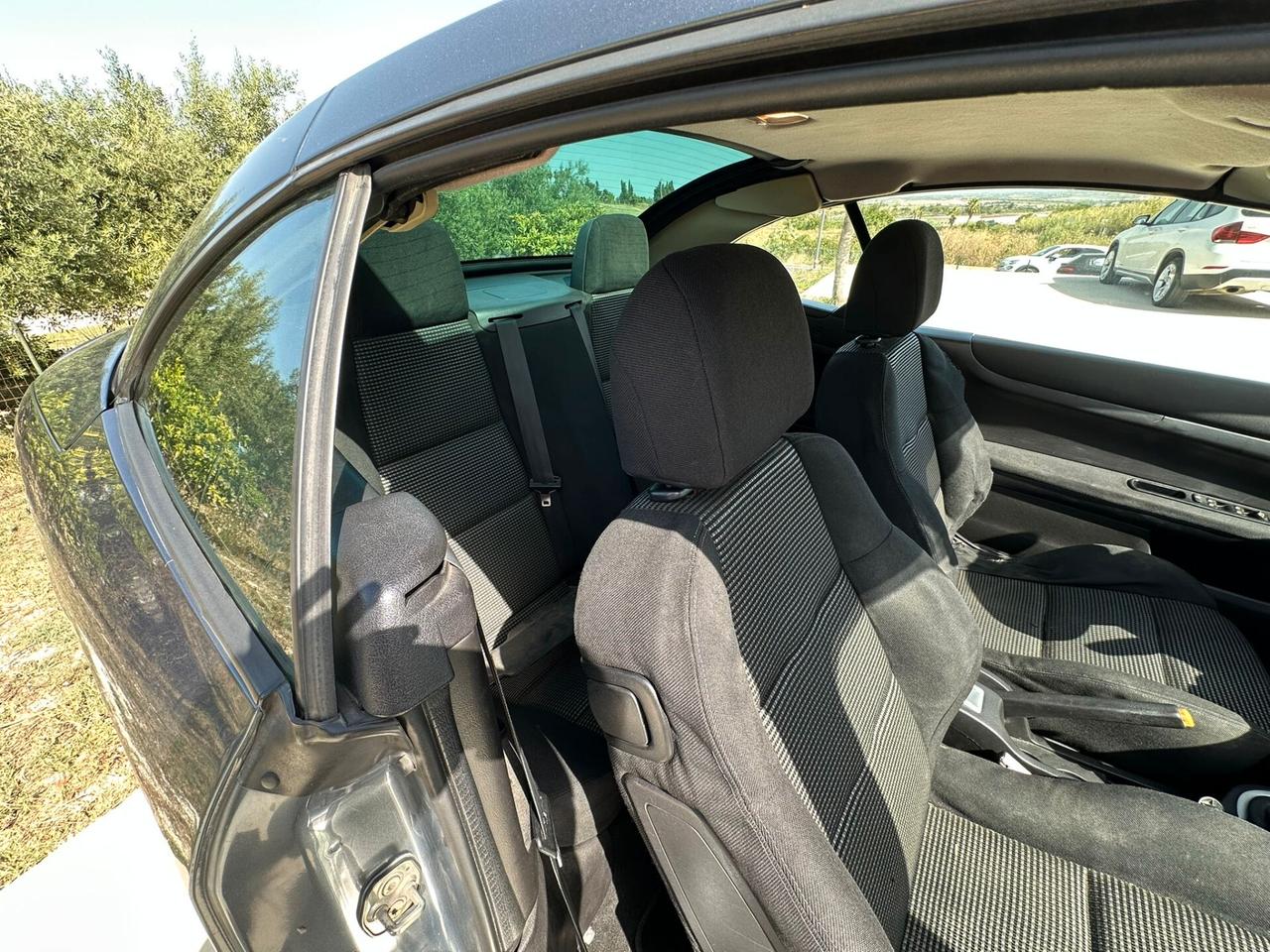 Peugeot 307 2.0 HDi FAP CC Féline
