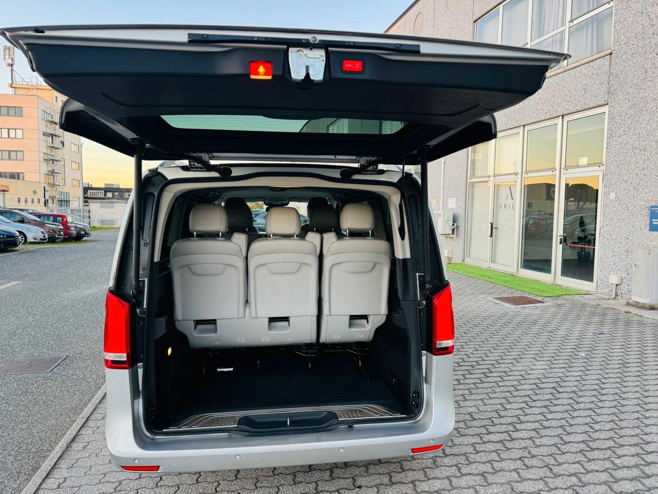 Mercedes-benz V 250 4 matic *motore sostituito 150.000km 7 posti € 19.500+ IVA