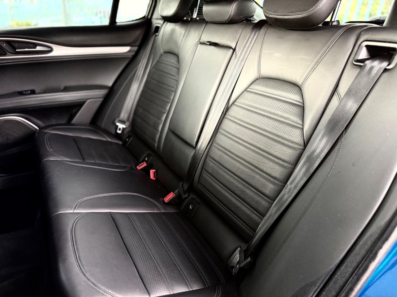 Alfa Stelvio 2.2 Turbodiesel 210 CV AT8 Q4 Super