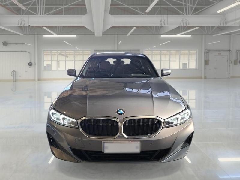 BMW 318 48V Business Advantage Touring auto