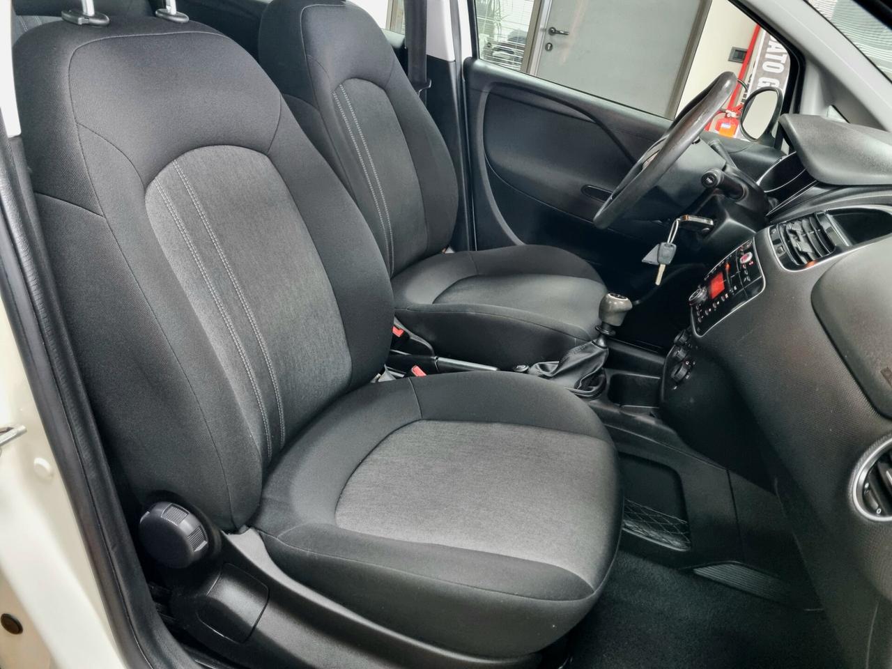 FIAT PUNTO 1.2 BENZINA 69CV 5 p. LOUNGE
