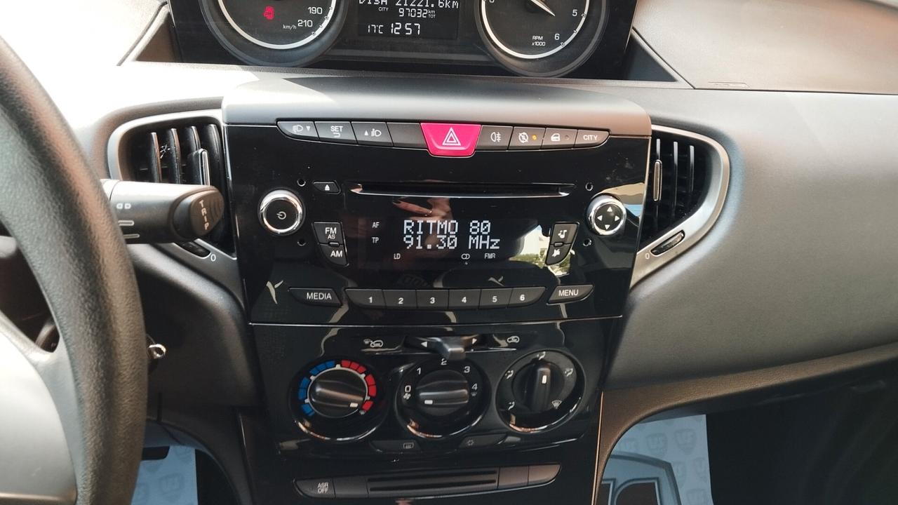 LANCIA YPSILON 1.3 MTJ -PREZZO PROMO