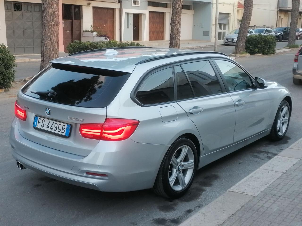 Bmw 320d xDrive Touring LED NAVI PELLE - 2018