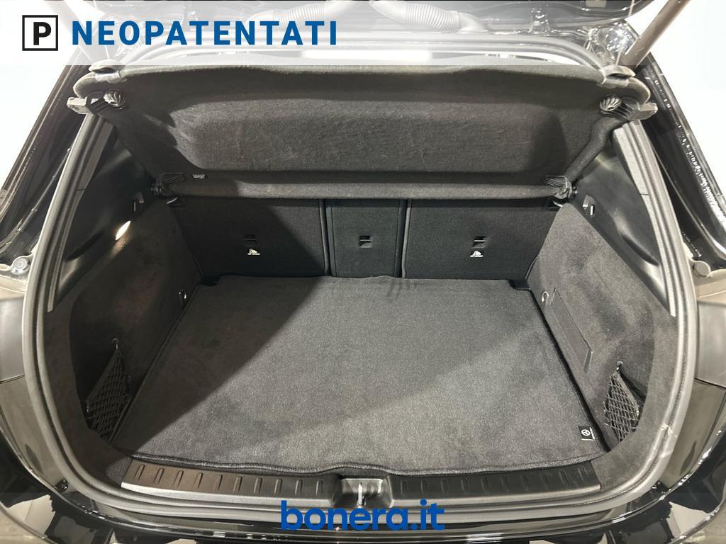 Mercedes GLA 180 180 D Progressive Advanced Plus 8G-DCT