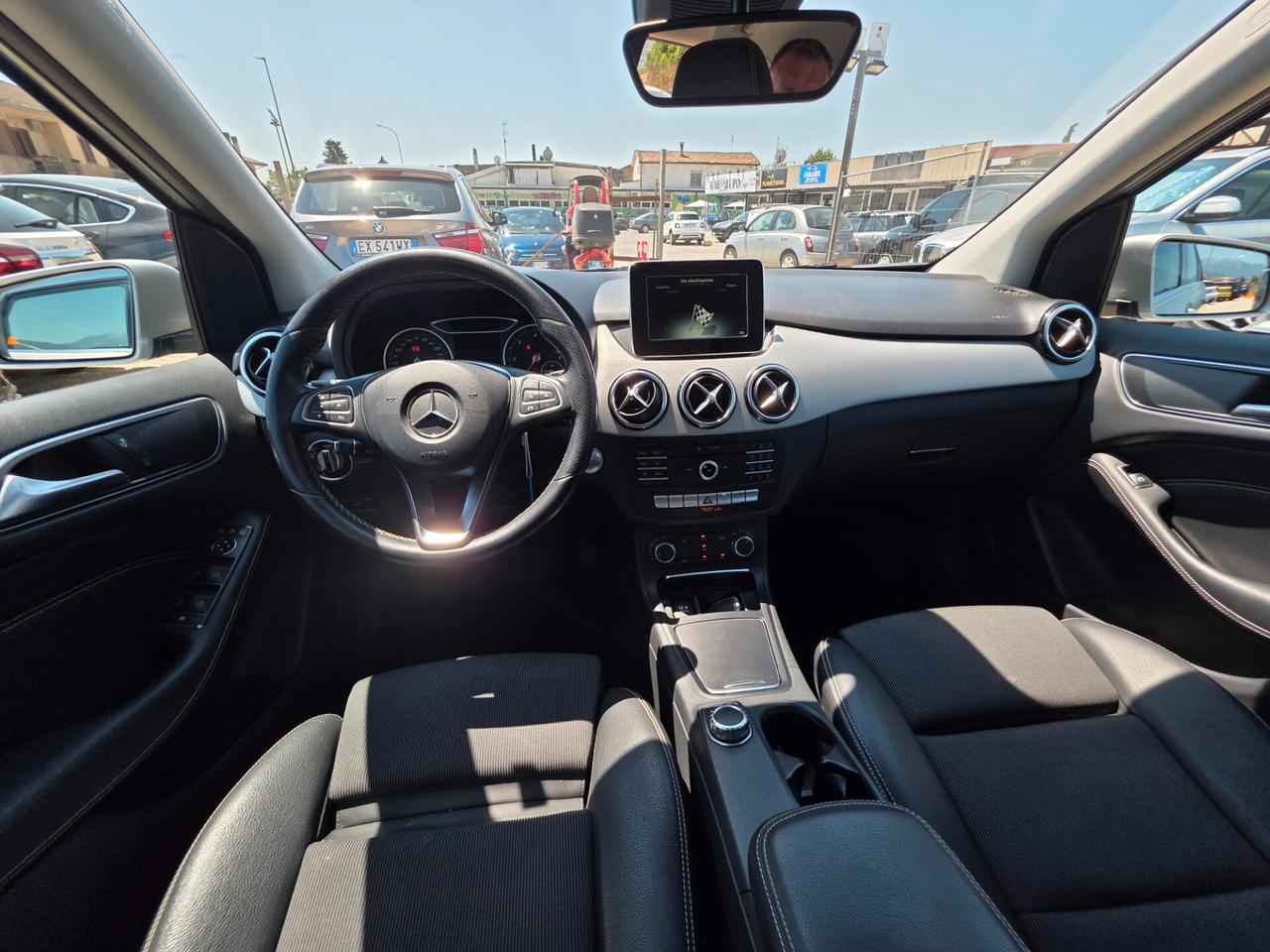 Mercedes-benz B 180 B 180 d Automatic Premium