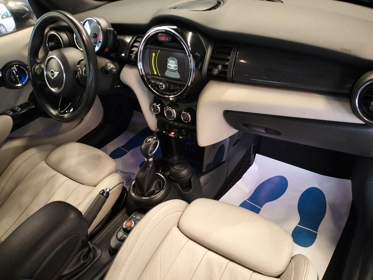 Mini Cooper D 1.5 5p auto - TETTO APRIBILE - NEOPATENTATI