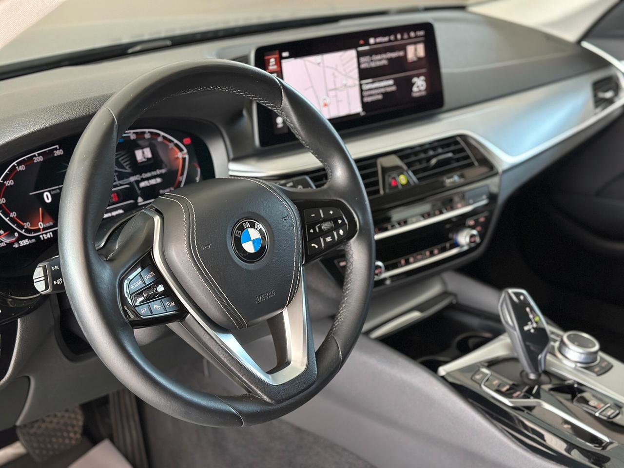 BMW 520 d Touring MHEV xDrive Business auto