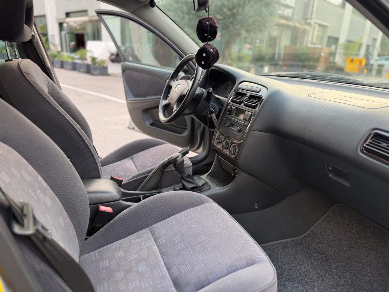 Toyota Avensis 1.6i 16V cat*Neopatentati*Solo 131000km