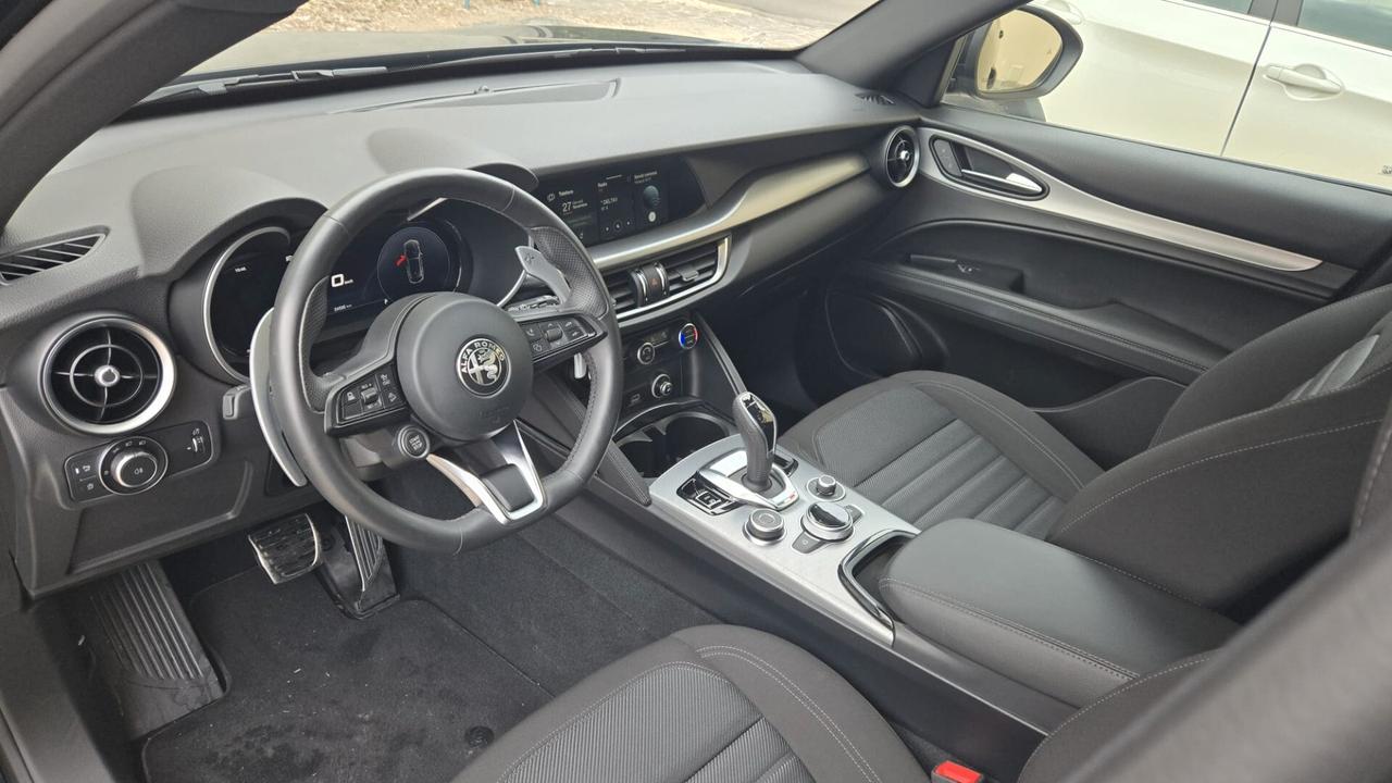 Alfa Romeo Stelvio 2.2 Turbodiesel 160 CV AT8 RWD Super
