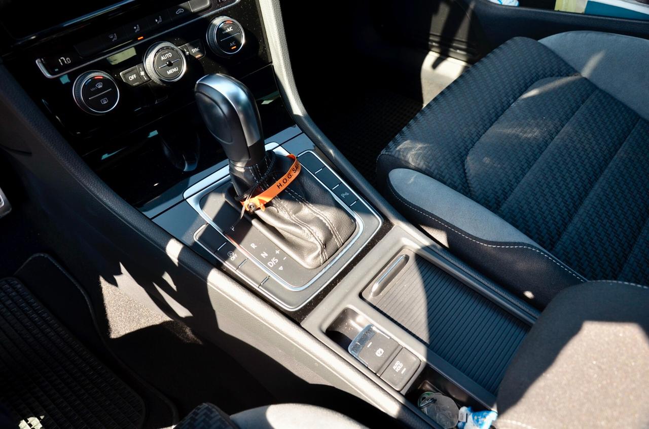 VOLKSWAGEN GOLF 5p 1.5 TSI R-LINE SPORT EDITION 150cv DSG, UFF ITALIANA, EURO 6D, APPLE ANDROID, PERMUTE