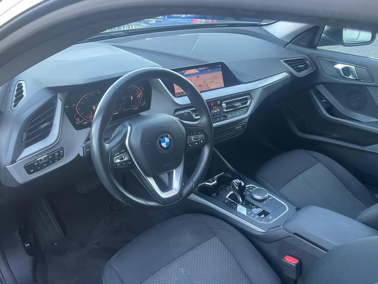 Bmw Serie 2 Gran Coupé 220d Colorversion Edition automatica.