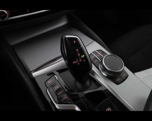BMW 520 d 48V Touring Business