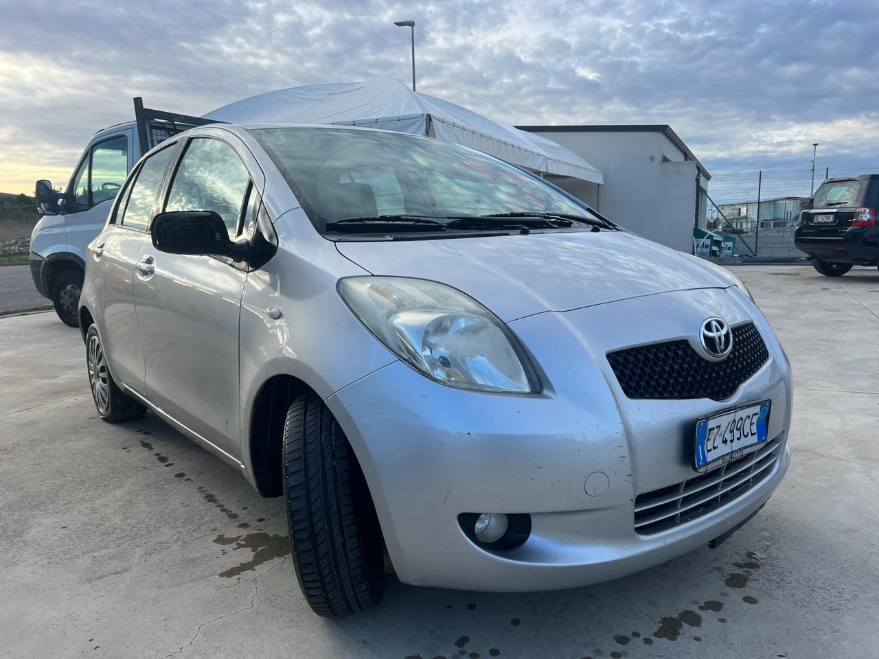 Toyota Yaris 1.3 5 porte Sol