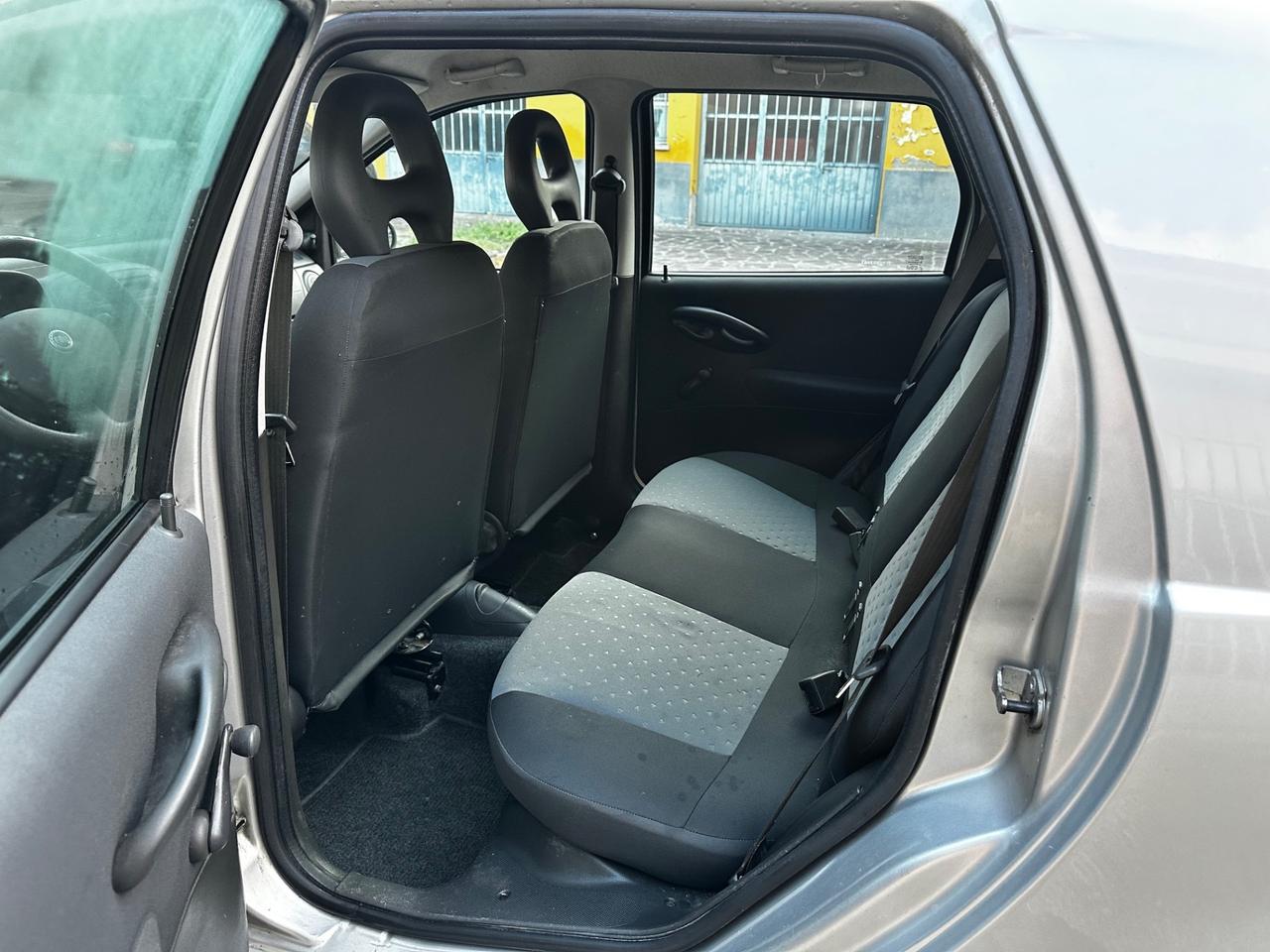 Fiat Punto 1.2 5 porte Active Natural Power