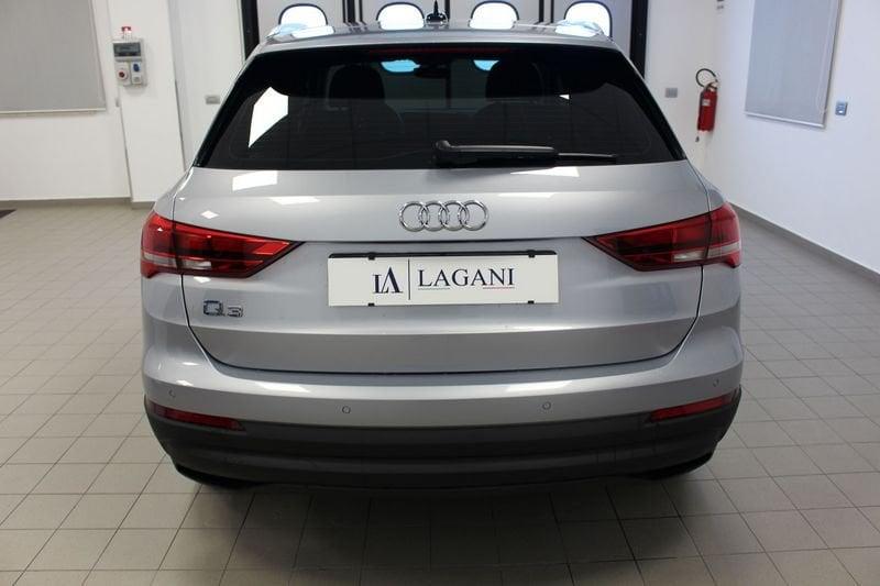 Audi Q3 35 TDI S tronic Business