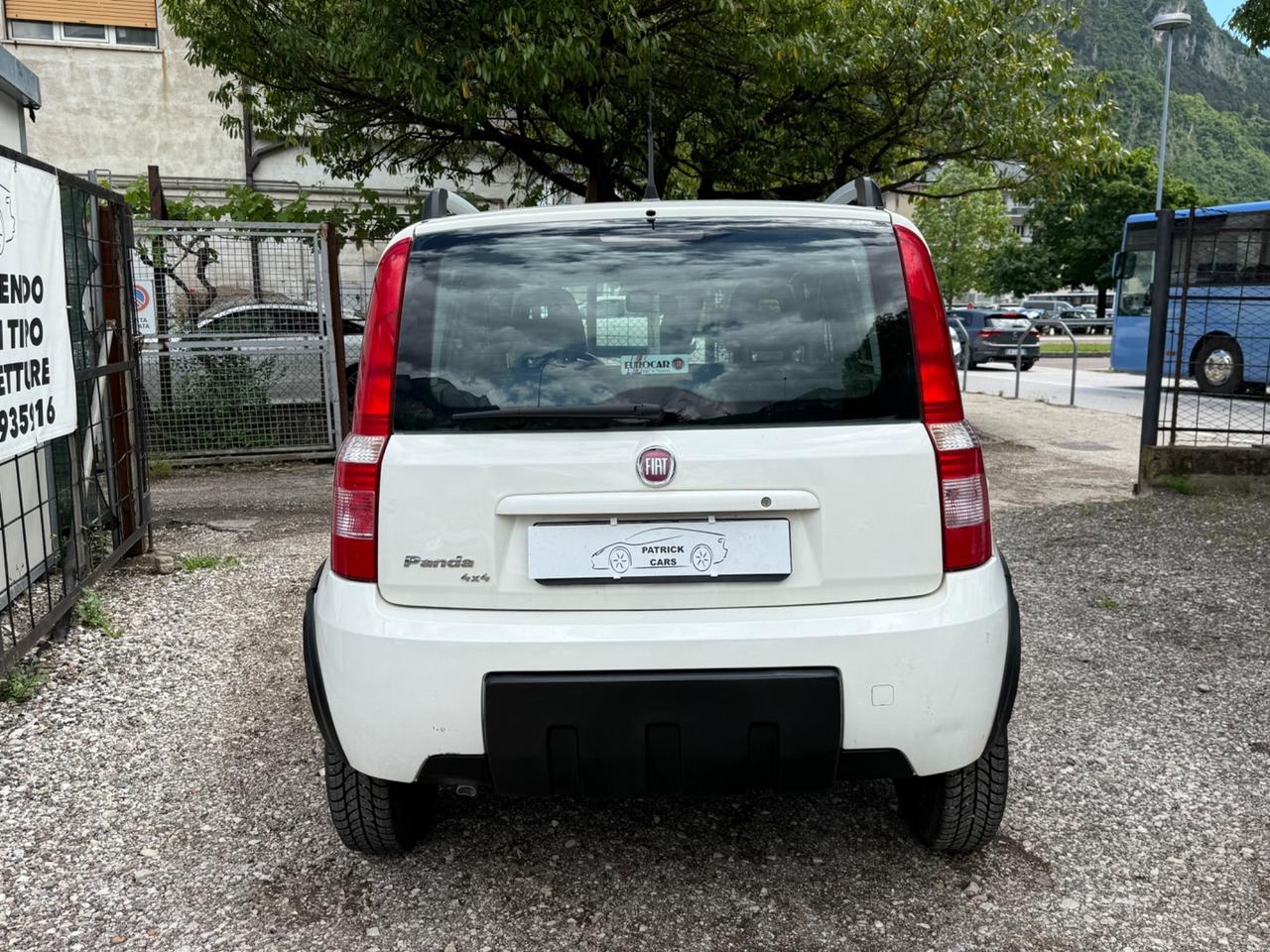 Fiat Panda 4x4 Euro5 adatta ai neopatentati GARANZIA 12 MESI