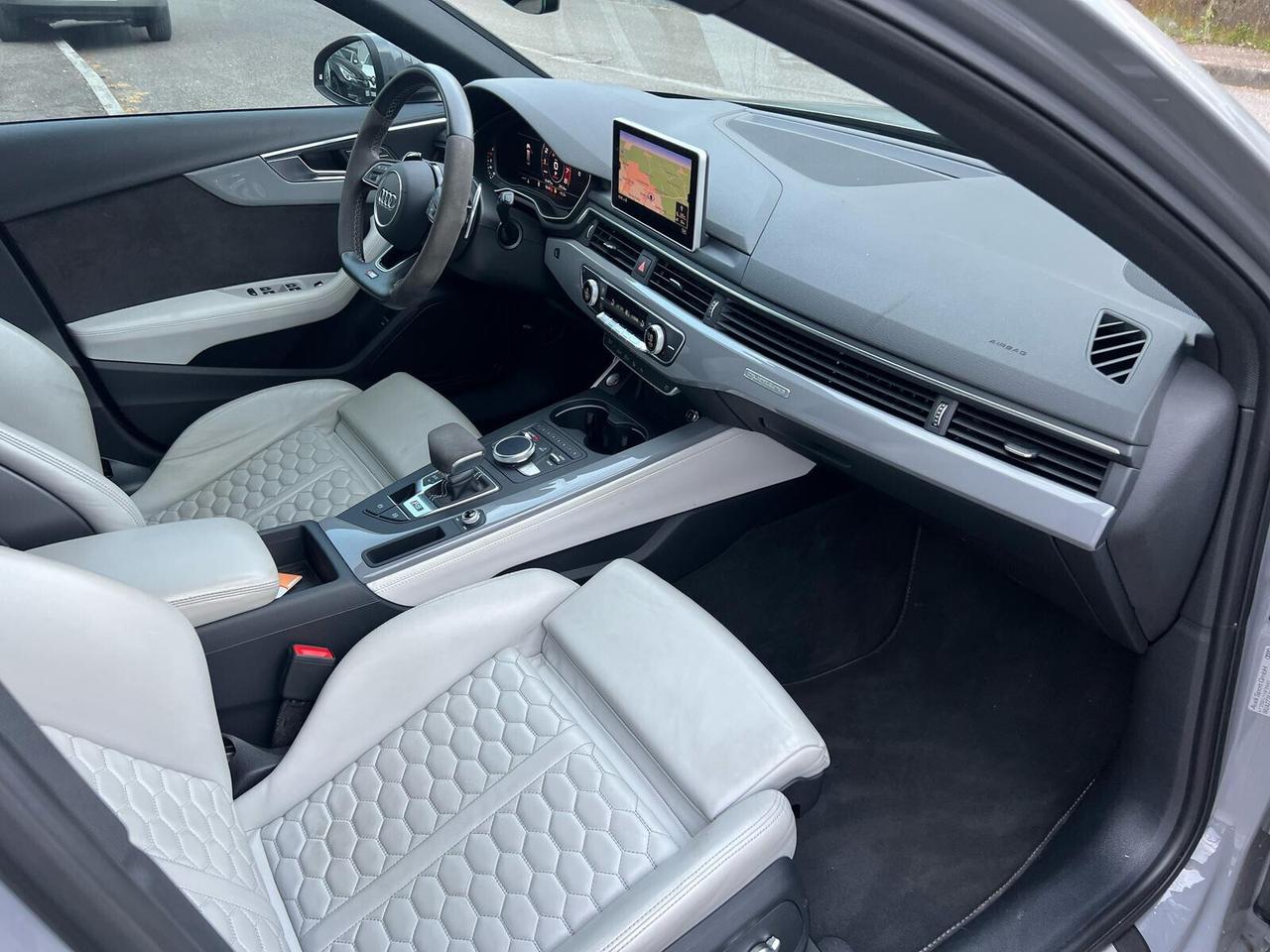 Audi A4 RS4 Avant 3.0 TFSI quattro RS 450CAVALLI