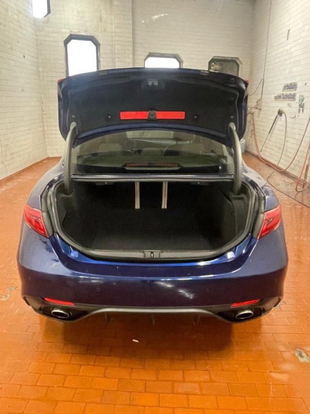 ALFA ROMEO Giulia 2.2 Turbodiesel 210 CV AT8 AWD Q4 Veloce