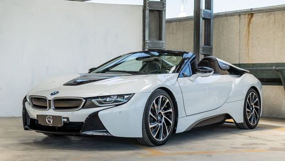 BMW i8 Roadster 1.5 auto