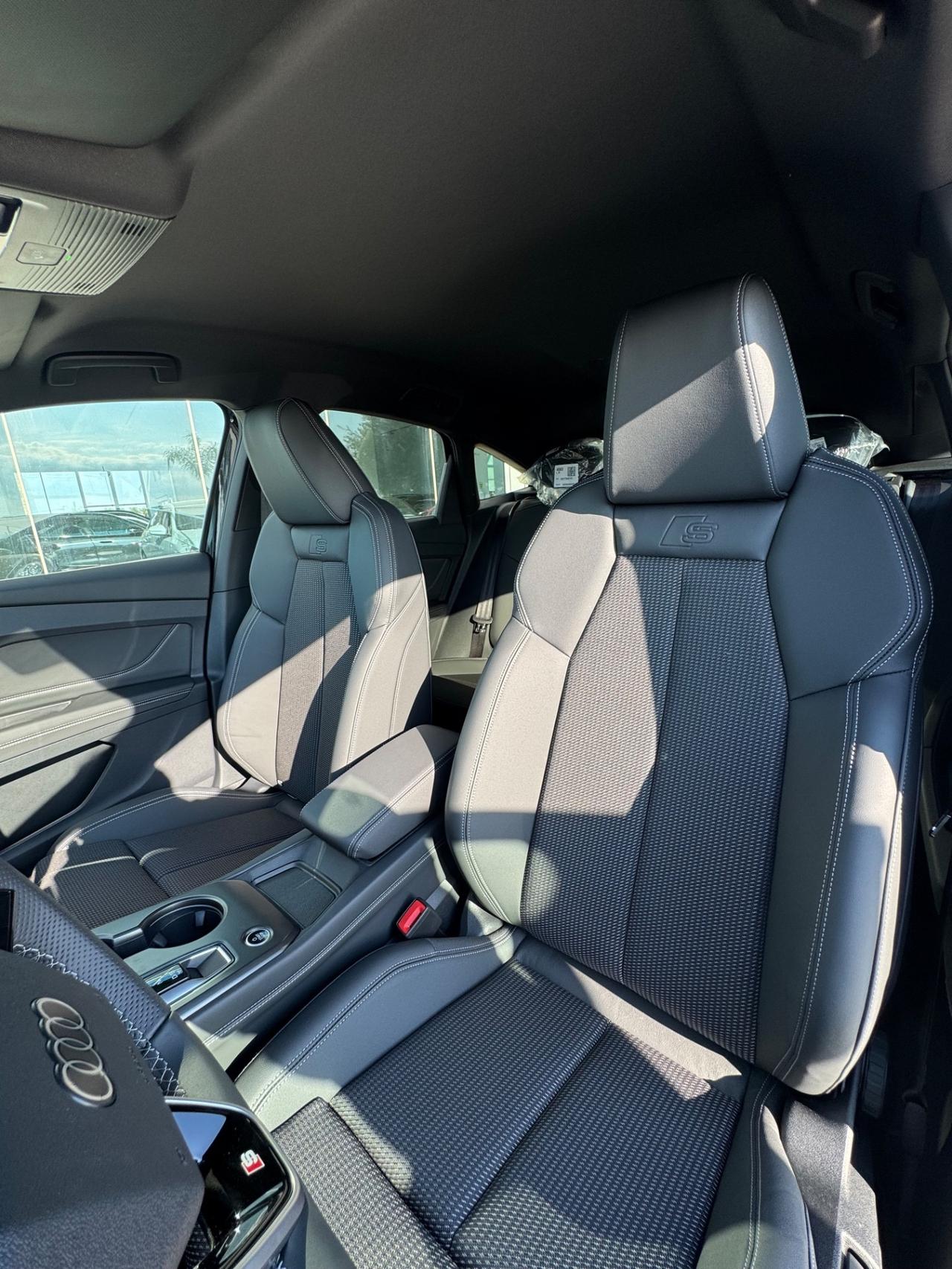 Audi Q4 SPB 40 e-tron S line edition - possibilità noleggio no scoring