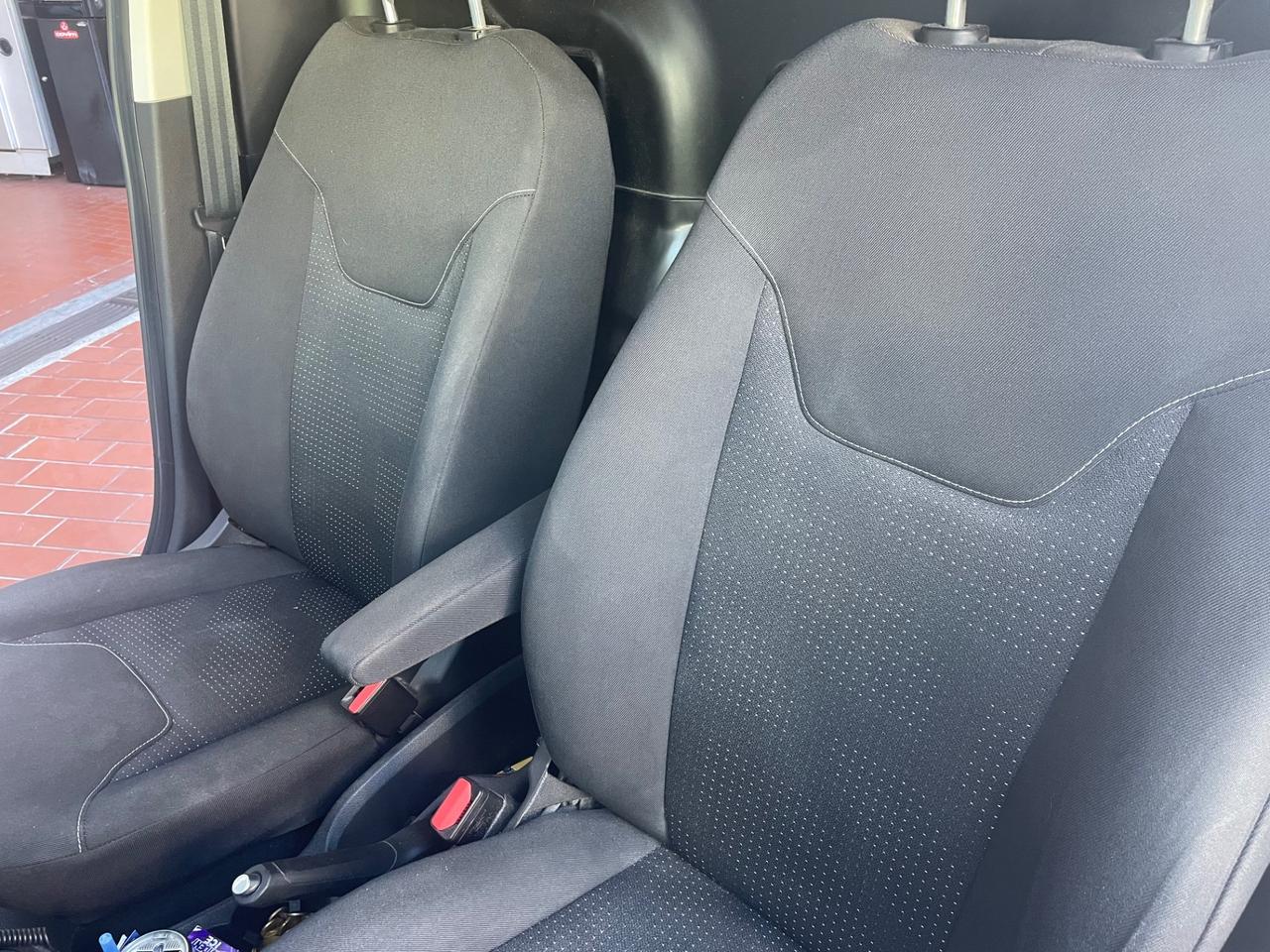 Ford Transit Courier 1.5 TDCi 75CV Van Trend