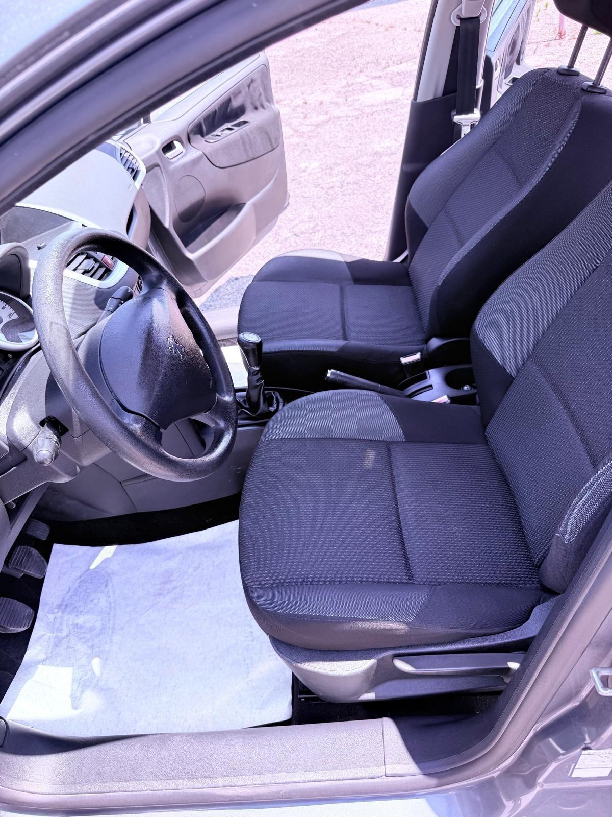 Peugeot 207 1.4 8V 75CV 5p. Energie Sport ECO GPL