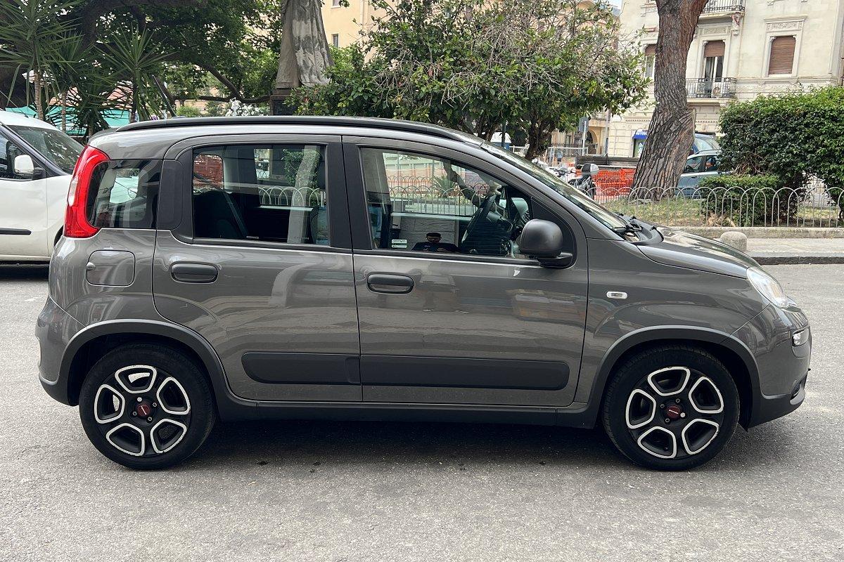 FIAT Panda 1.0 FireFly S&S Hybrid City Cross