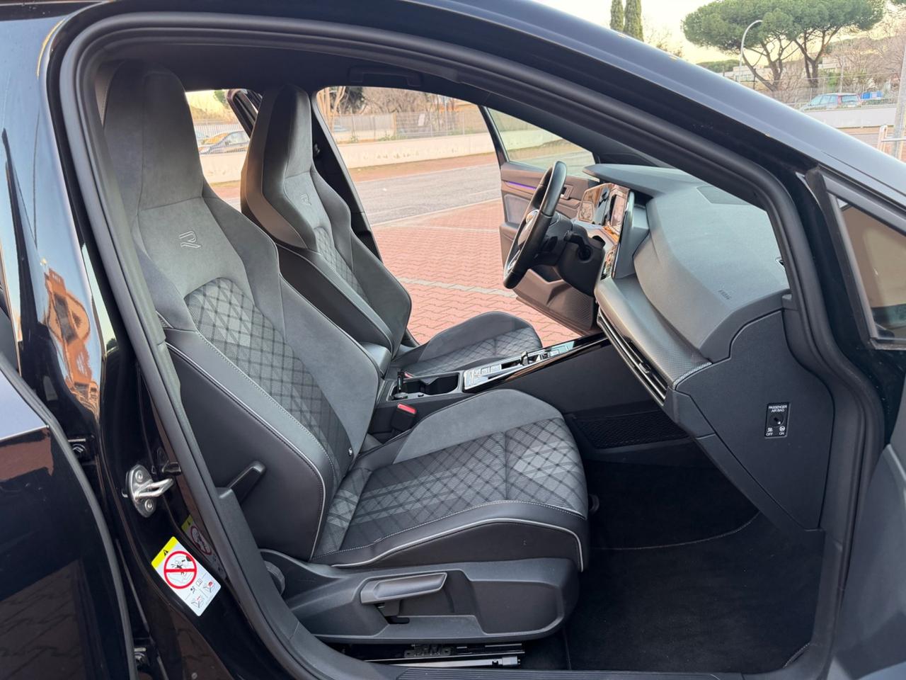 Volkswagen Golf 2.0 TDI DSG R-Line