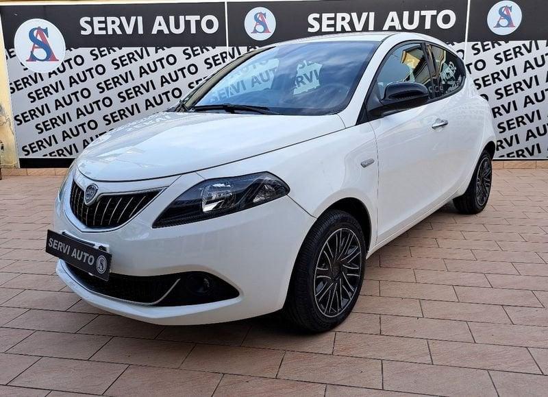 Lancia Ypsilon 1.0 FireFly 5 porte S&S Hybrid Gold