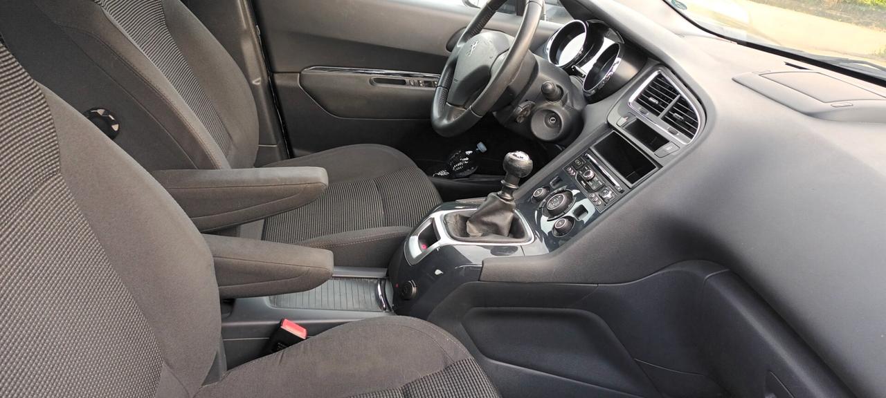 Peugeot 5008 1.6 HDi 115CV Business