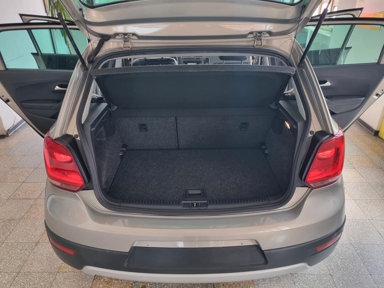 Volkswagen Polo Cross 1.2 TDI DPF PELLE, BI-XENON, NAVI, TELEFONO