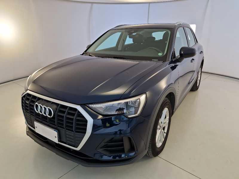 AUDI Q3 40 TDI quattro S tronic Business