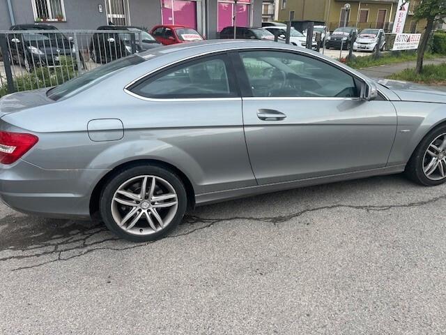 Mercedes-benz C 220 CDI BlueEFFICIENCY Coupé Executive