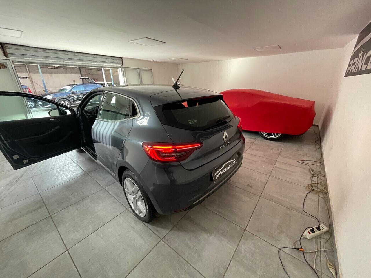 Renault Clio TCe 12V 100 CV 5 porte Intens