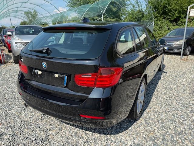 Bmw 318 318d Touring Luxury automatica