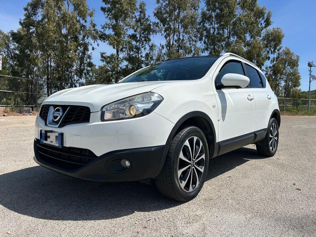 Nissan Qashqai 1.6 dCi DPF 360